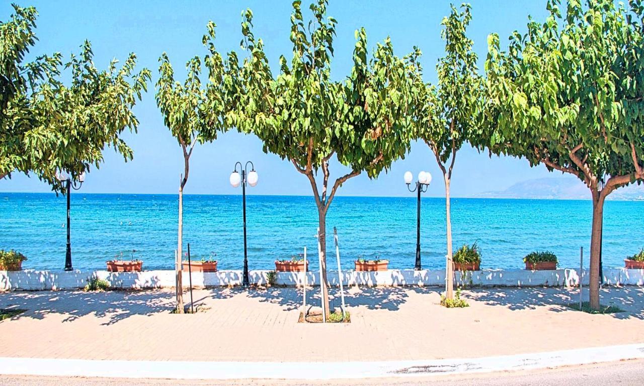 Du Lac Villas Kournas ภายนอก รูปภาพ