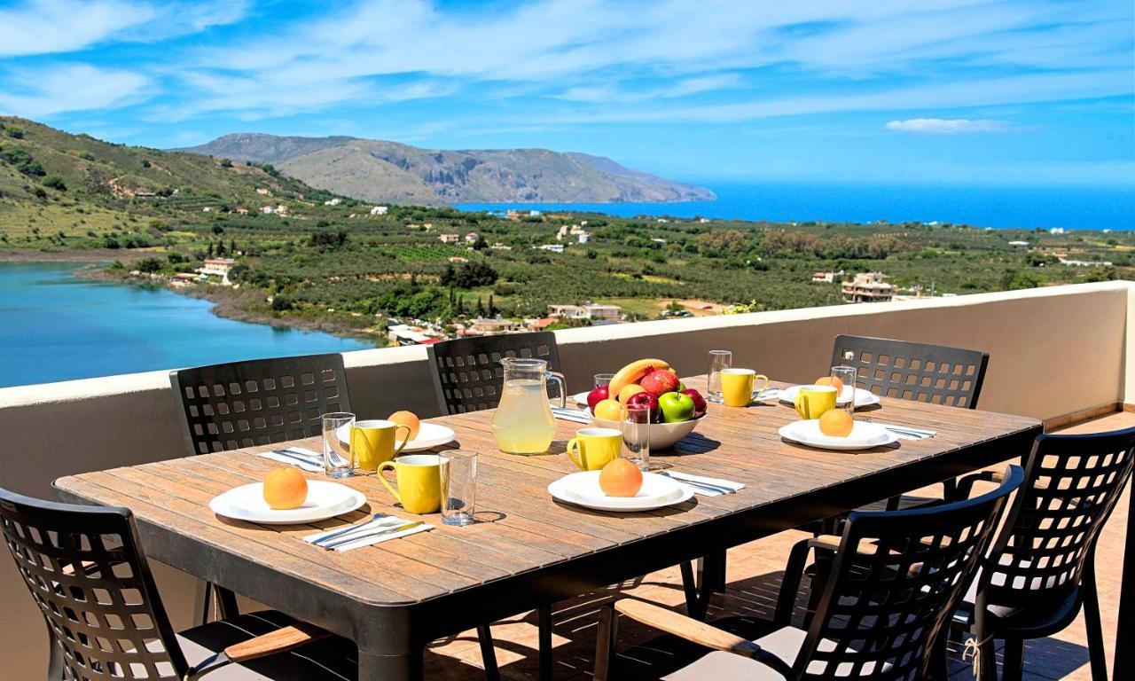 Du Lac Villas Kournas ภายนอก รูปภาพ