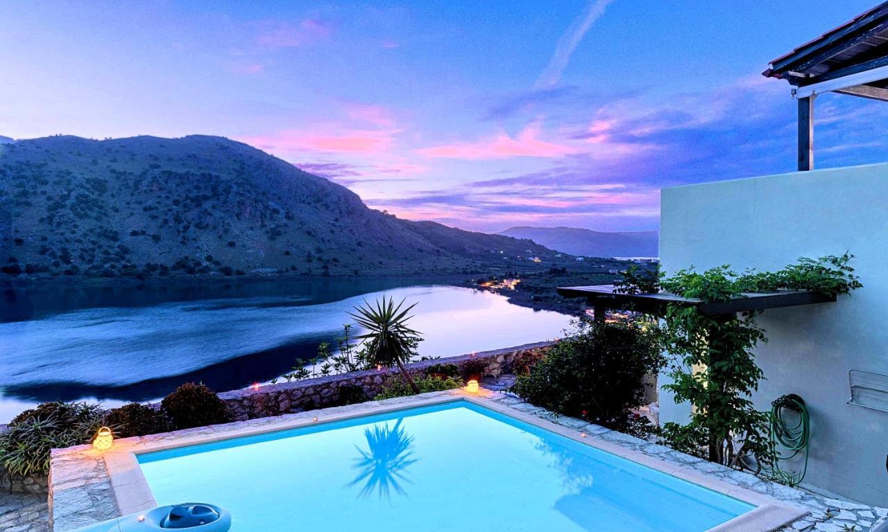 Du Lac Villas Kournas ภายนอก รูปภาพ