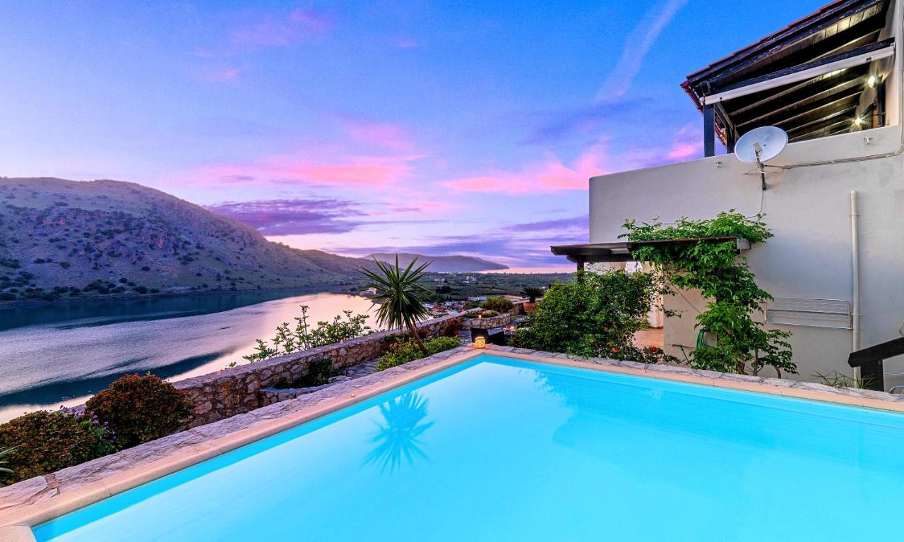 Du Lac Villas Kournas ภายนอก รูปภาพ