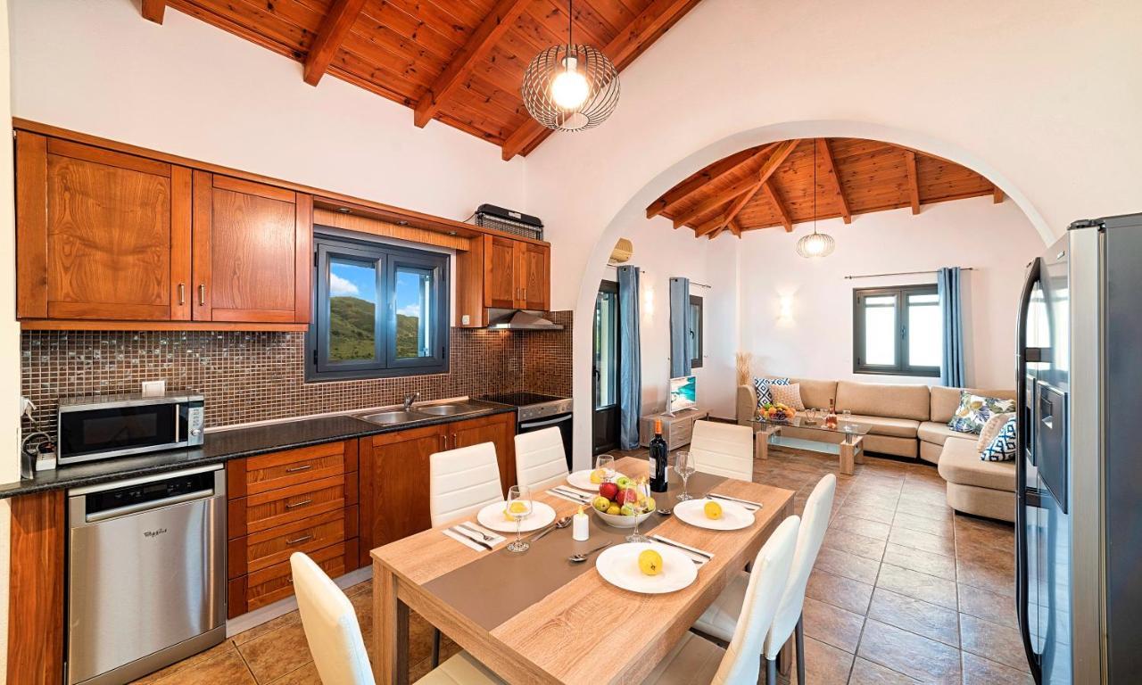 Du Lac Villas Kournas ภายนอก รูปภาพ