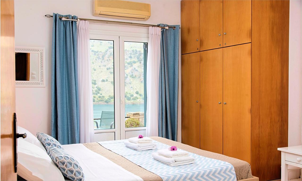 Du Lac Villas Kournas ภายนอก รูปภาพ
